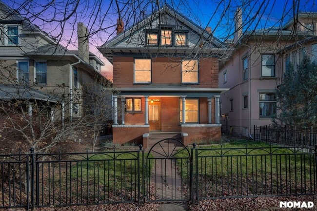 Photo - 910 N Clarkson St