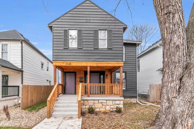 Building Photo - 1048 Sandusky Ave Unit B