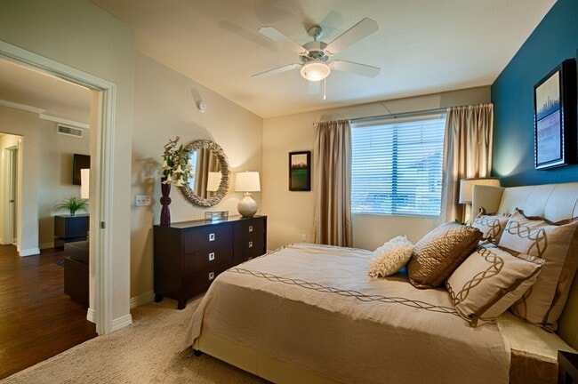 One North Scottsdale Apartments