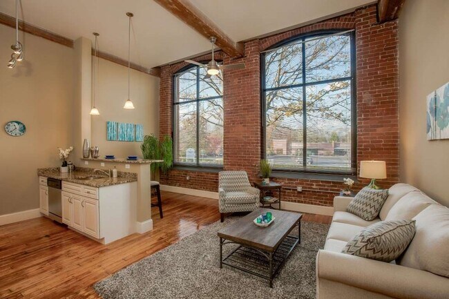 216 West St Unit 2