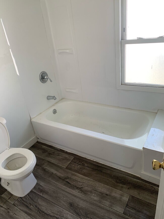 Photo - 241 Fitch St