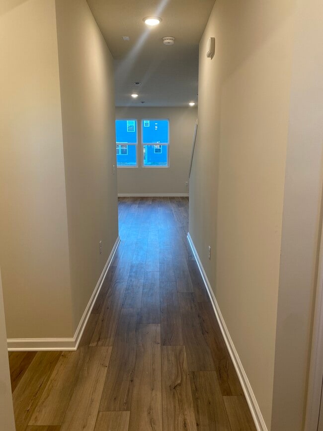 Photo - 3872 Riverstone Dr