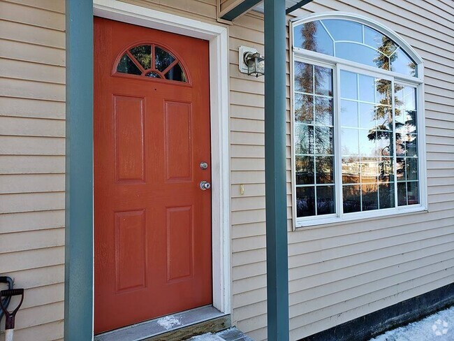 Building Photo - 6051 Spruce Meadows Loop Rental