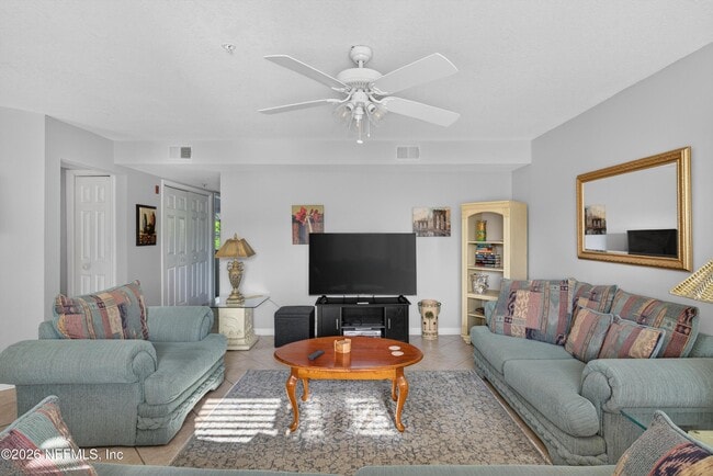 Building Photo - 206 16th St Unit F