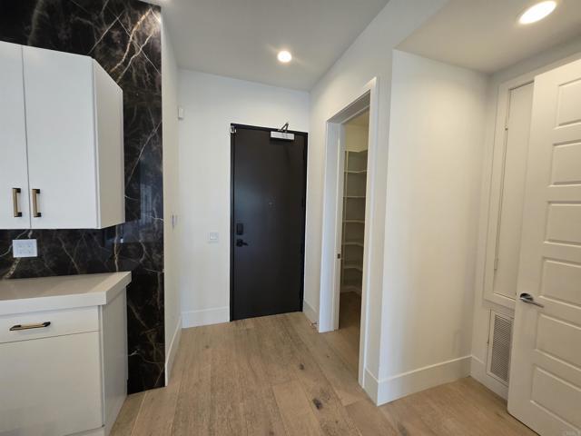 Photo - 8337 Distinctive Dr