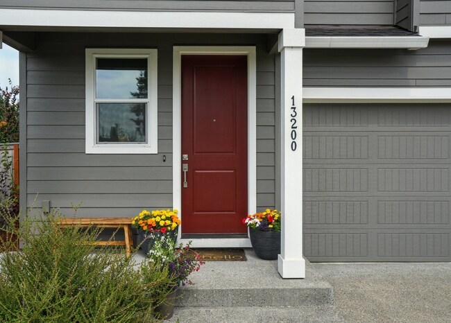 Photo - New Corner Lot- 3 Car Garage!