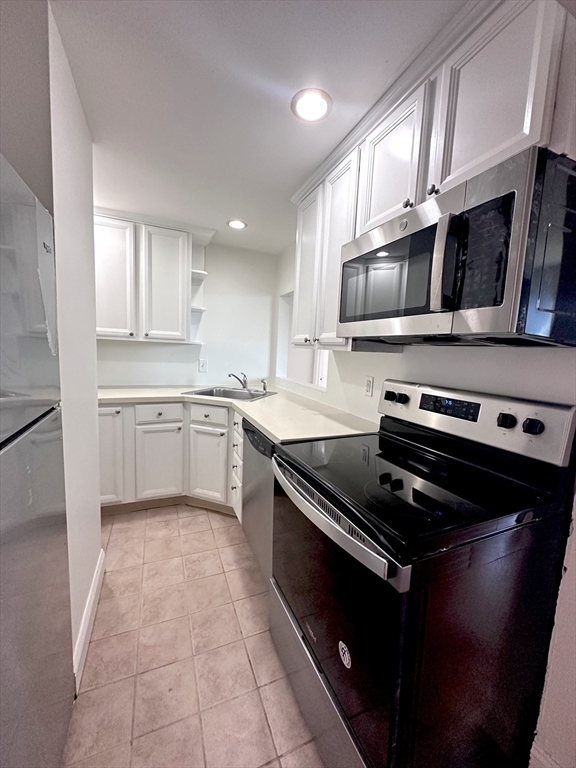 Photo - 382-384-384 Watertown St Apartment Unit 2R