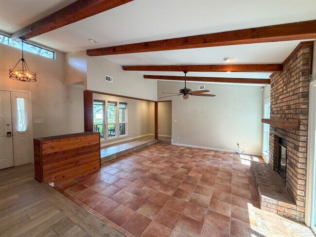 Photo - 7707 Beechwood Dr