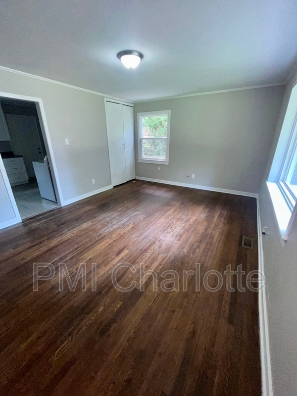 Photo - 4106 Howie Cir