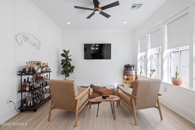 Photo - 1013 Camellia Blvd Unit A