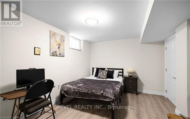 Photo - 38 Birgitta Crescent