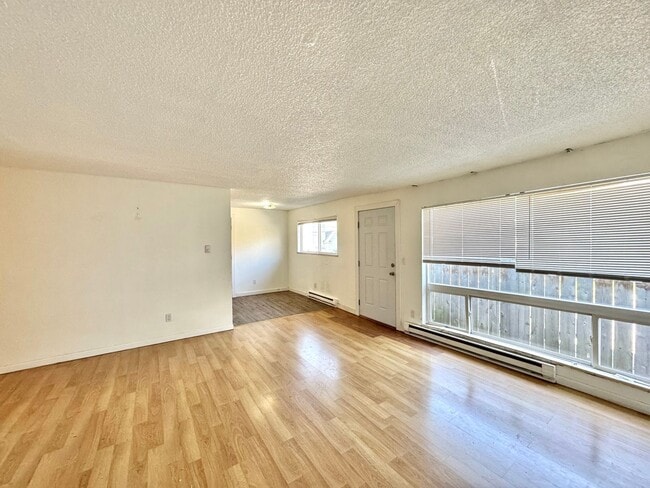 Photo - 4102 38th Ave. S Unidad #1