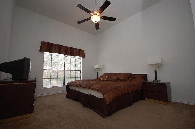 Photo - 1908 San Antonio St Unit 312