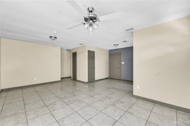 Photo - 7 West Dr