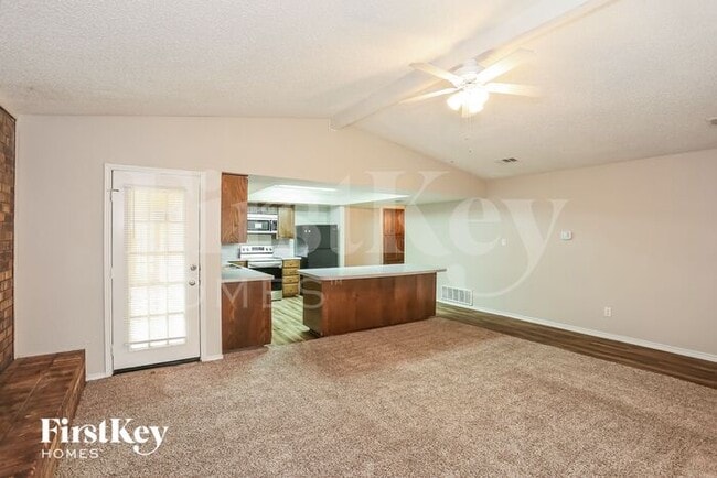 Photo - 4817 Crest Dr