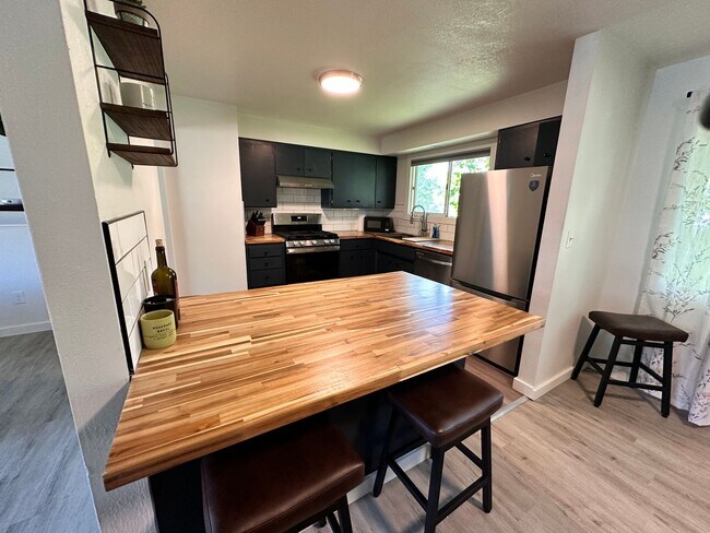 Photo - 716 N 10th St