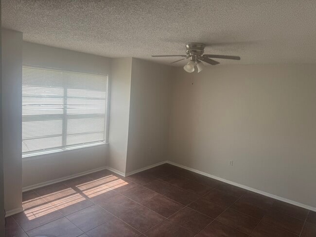 dormitorio 1 - 1150 Shilo Ave Unidad B