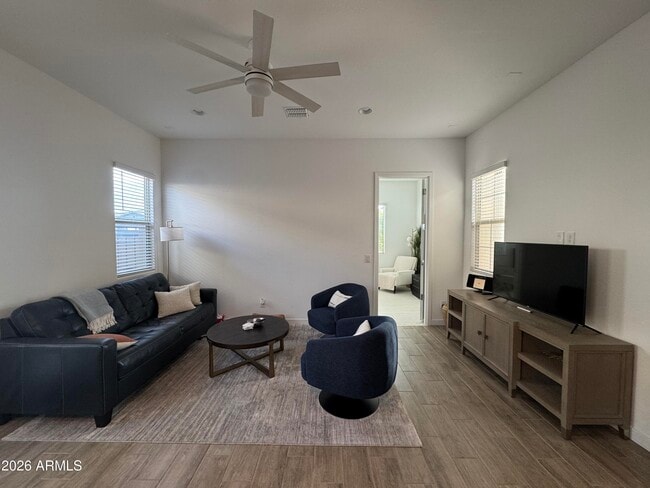 Building Photo - 2996 E Birdsong Ave