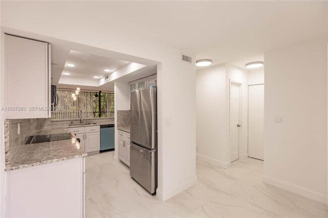 Building Photo - 2931 SW 87th Terrace