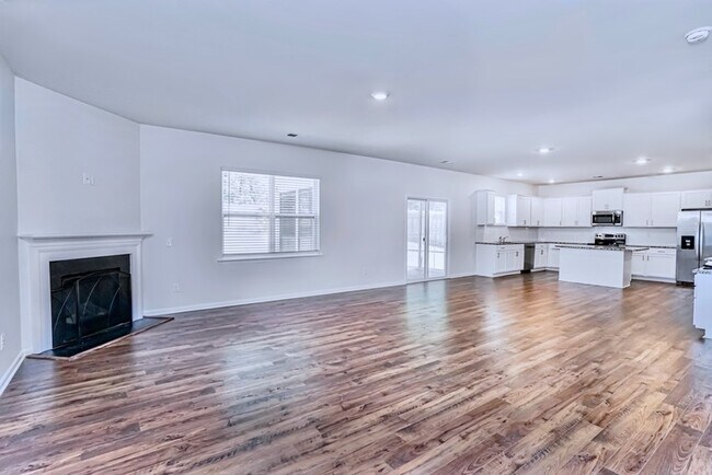 Photo - 738 Liberty Walk Ln