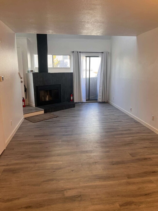 Newly Renovated 1-Bedroom 1-Bath Condo in Thornton! 2-Balconies, 1-Reserved Parking Spot.
