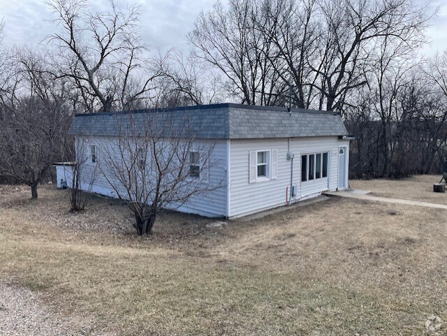 Building Photo - 120 City Park Rd Rental