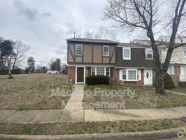 Building Photo - 1000 James Madison Cir Rental