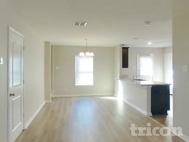 Photo - 11826 Davalos Ln