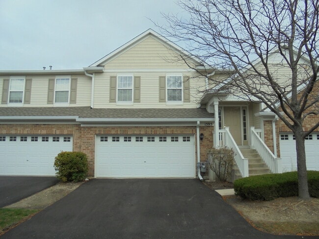 Photo - 1595 Millbrook Dr Townhome