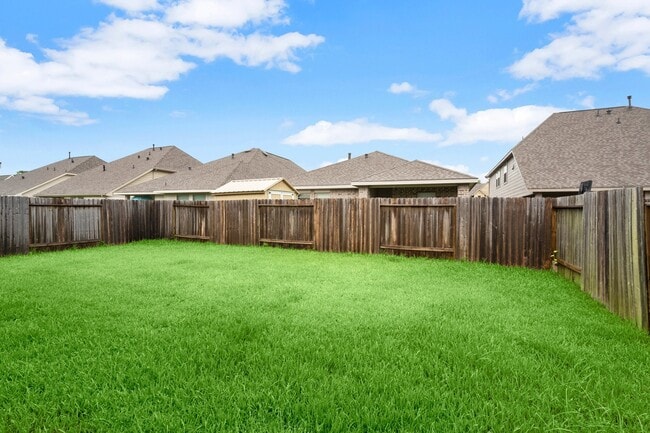 Building Photo - 6322 Lemon Balm Ln