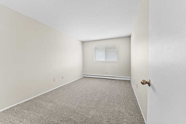 Photo - 23700 W Warren Ave