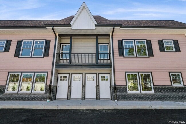 Building Photo - 246 W Hoffman Ave Unit 1 Rental