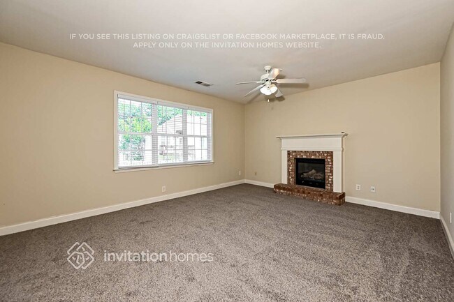 Photo - 909 Lakeside Ct