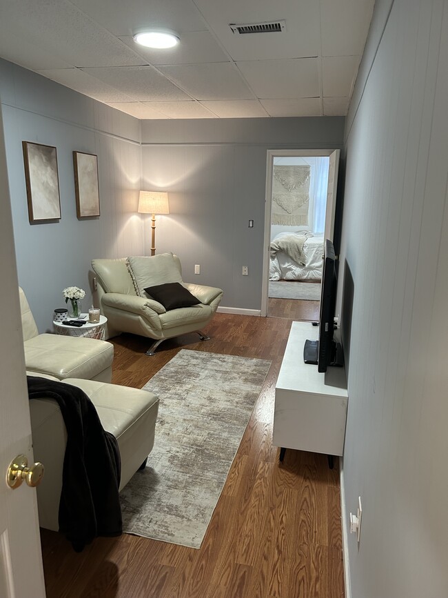 Photo - 475 Monmouth St Unit 3