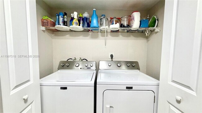 Photo - 8323 Lake Dr Unidad 402