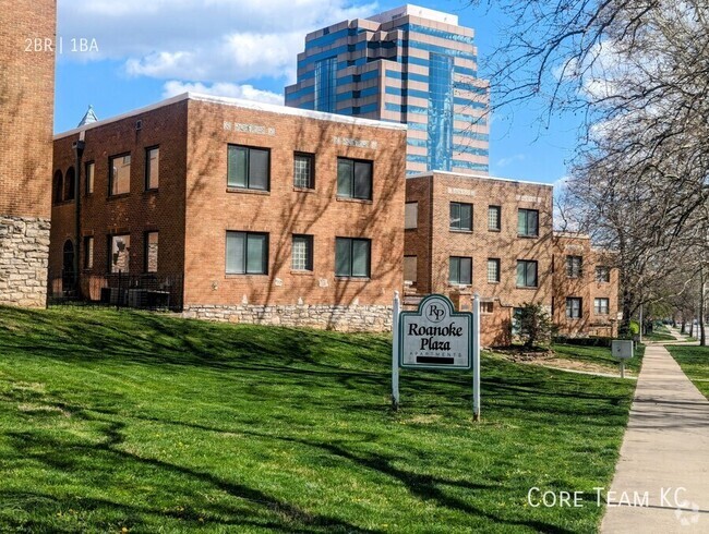 Building Photo - Roanoke Plaza Renovated 2 Bed Unit 1116-3 Rental