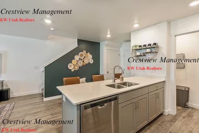 Photo - Beautifully Maintained Townhouse in a Prime Location