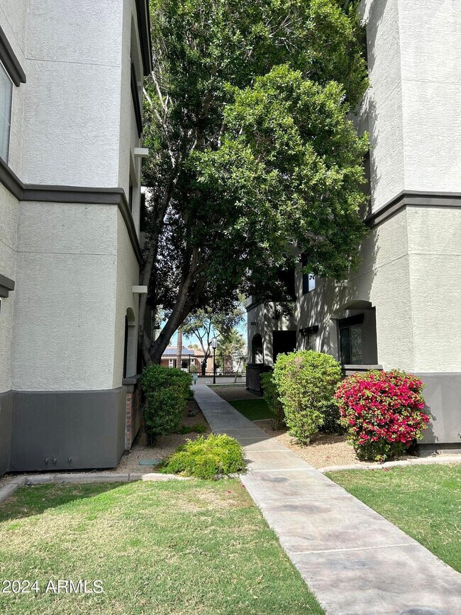 Photo - 3302 N 7th St Unit 327