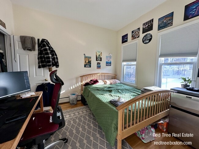 Photo - 143 Hillside St Unit 3