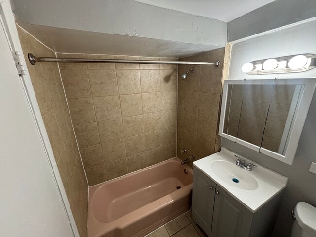 Photo - 2104-2108 S 17th Ave Unidad 2108-GE