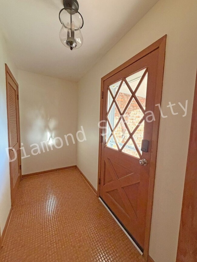 Photo - Southeast Springfield 3 Bedroom Home Avail...
