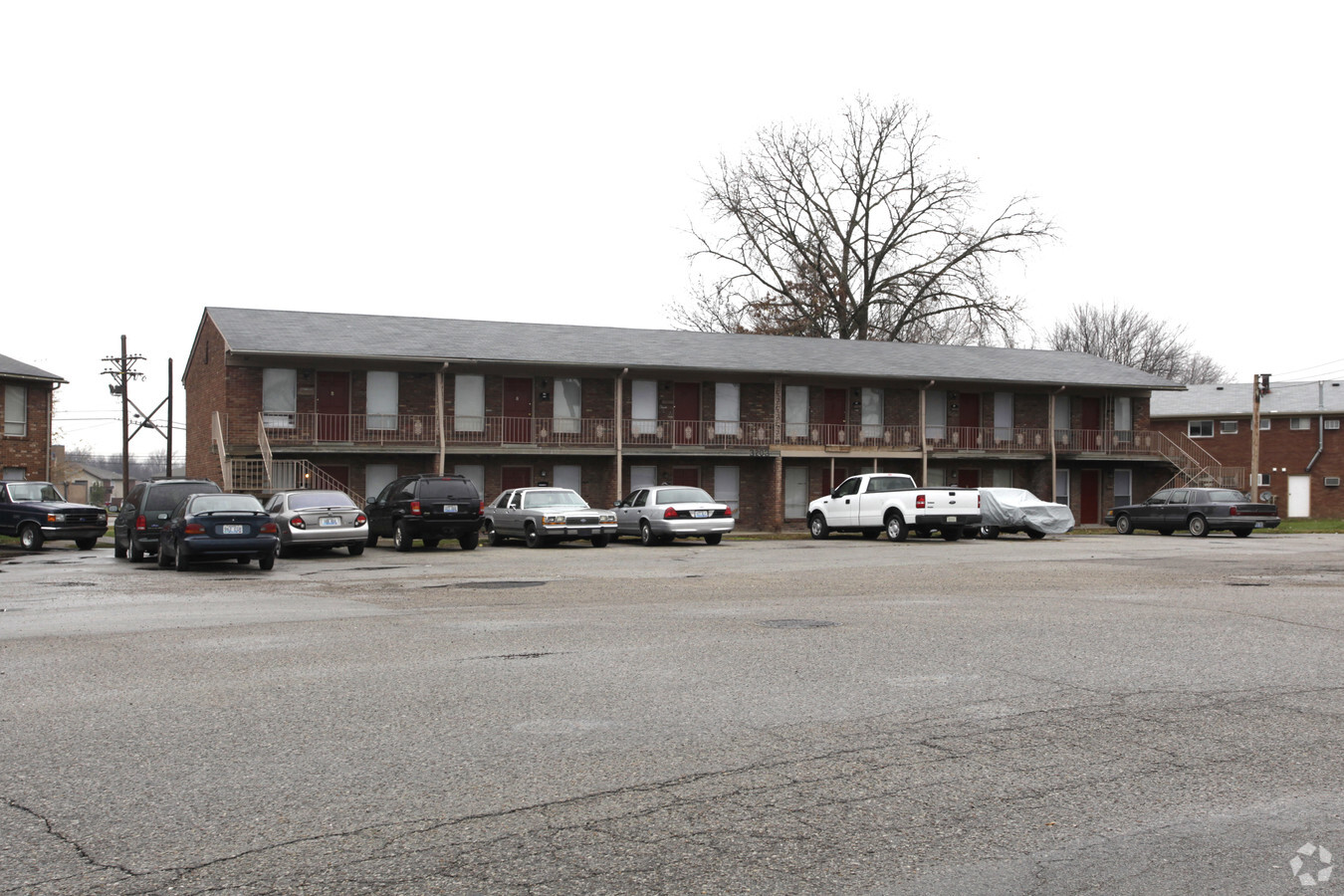 Photo - Bella & Twin Oak Apartments