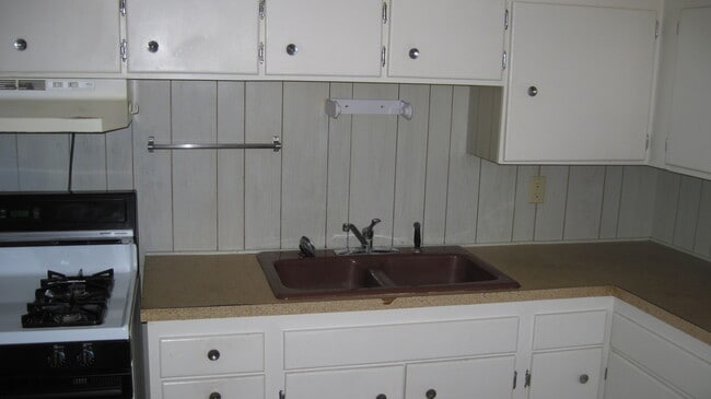 Photo - 600 E 6th St Unit #1