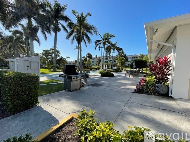 Photo - 685 12th Ave S Unit Everglades