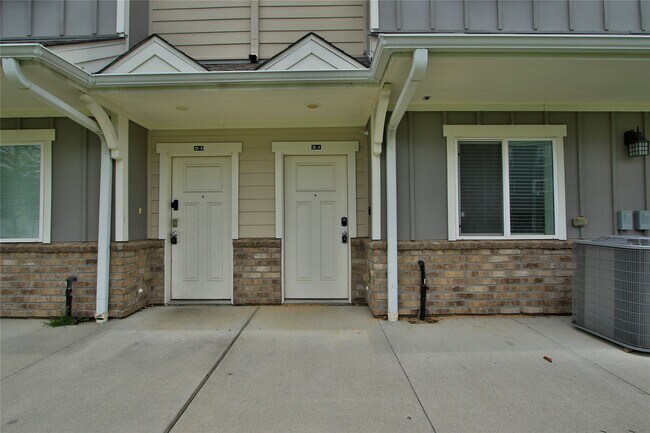 Photo - 21155 Gosling Rd