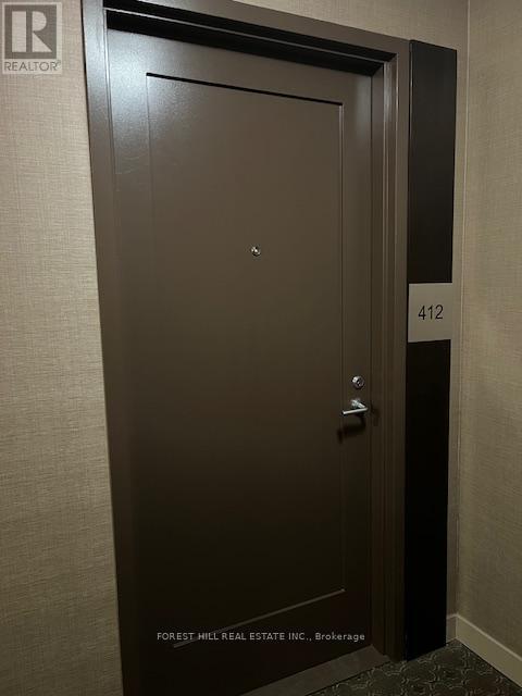 Photo - 320 Tweedsmuir Ave