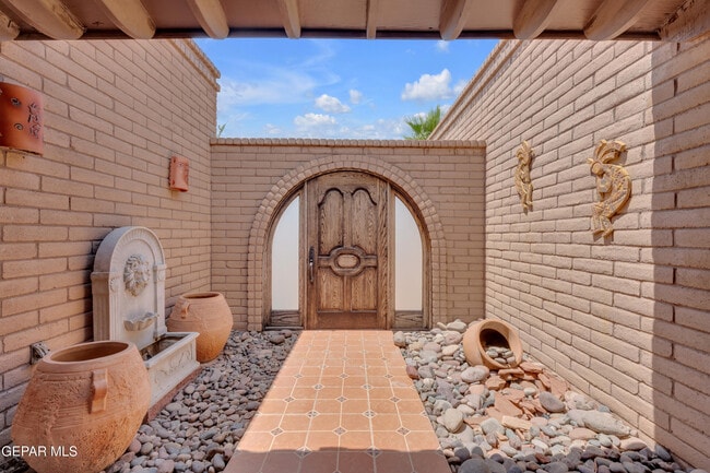 Photo - 6820 Villa Hermosa Dr
