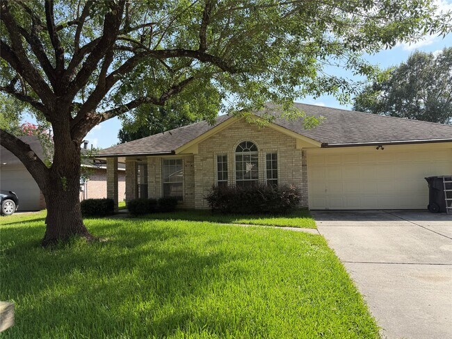 Photo - 2238 Pine Cone Dr