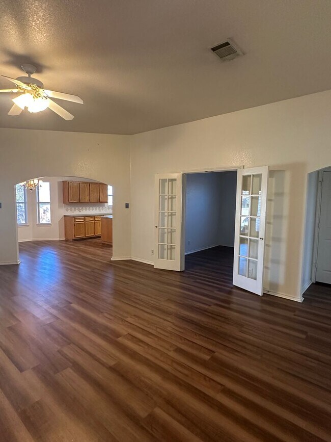 Photo - 3 bedrooms PLUS Bonus Room