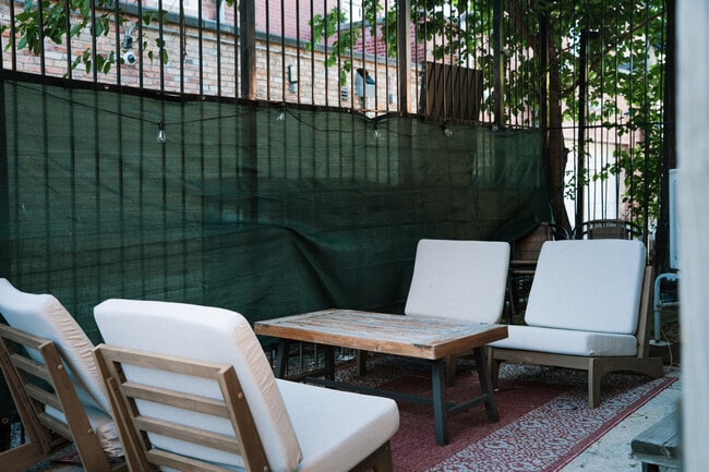 Photo - 736 N Throop St Unidad SI FL1-ID1379065P